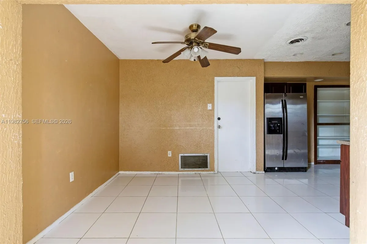 6600 NW 26th St, Sunrise FL 33313