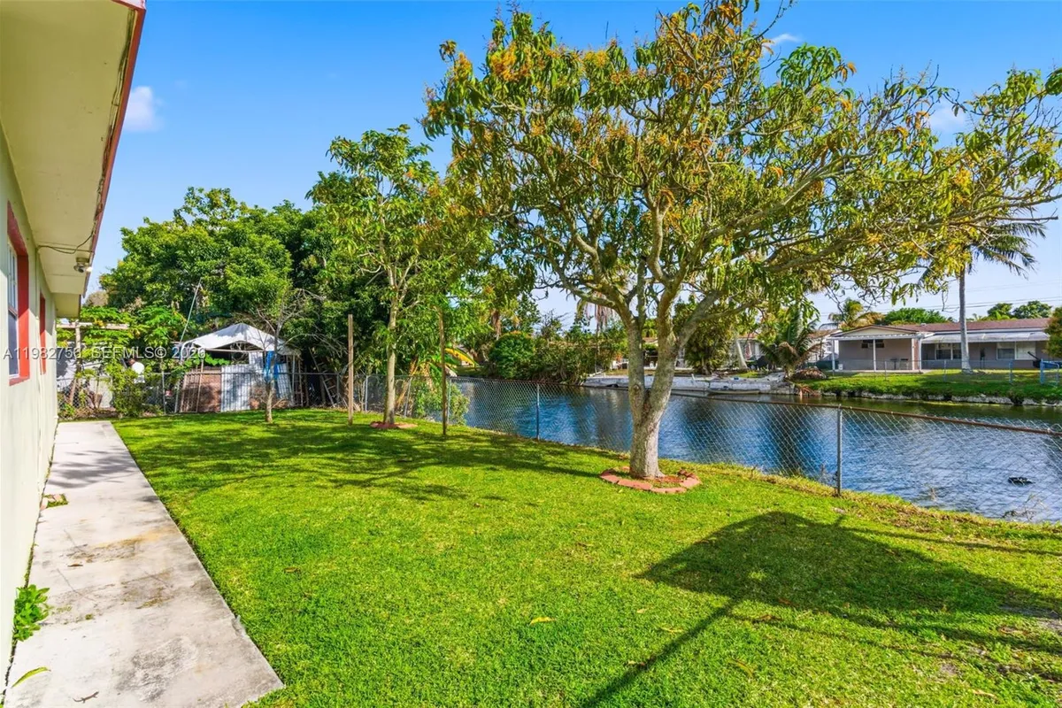 6600 NW 26th St, Sunrise FL 33313