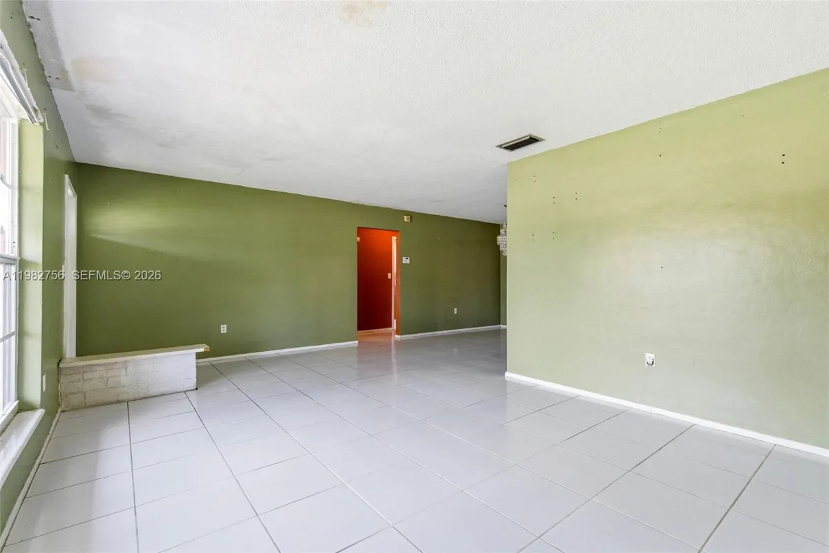 6600 NW 26th St, Sunrise FL 33313