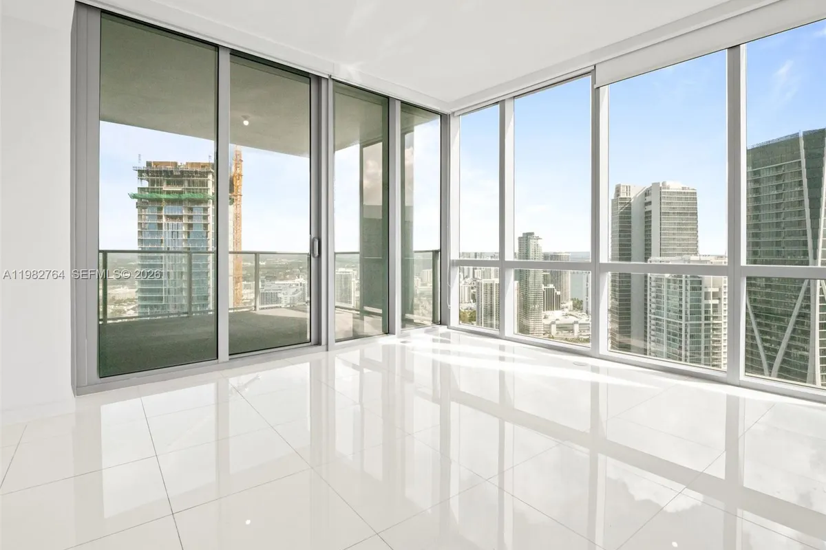 851 NE 1st Ave # 4801, Miami FL 33132