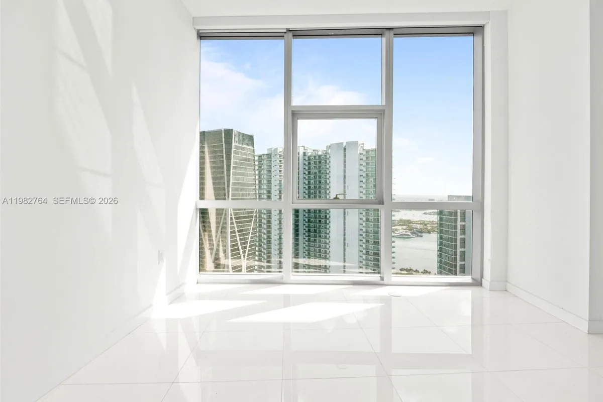 851 NE 1st Ave # 4801, Miami FL 33132