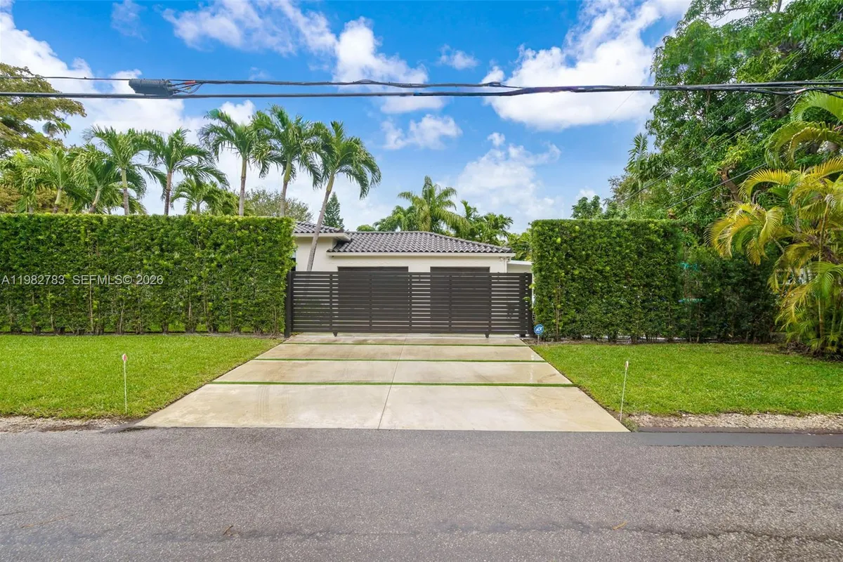 500 NE 51st St, Miami FL 33137