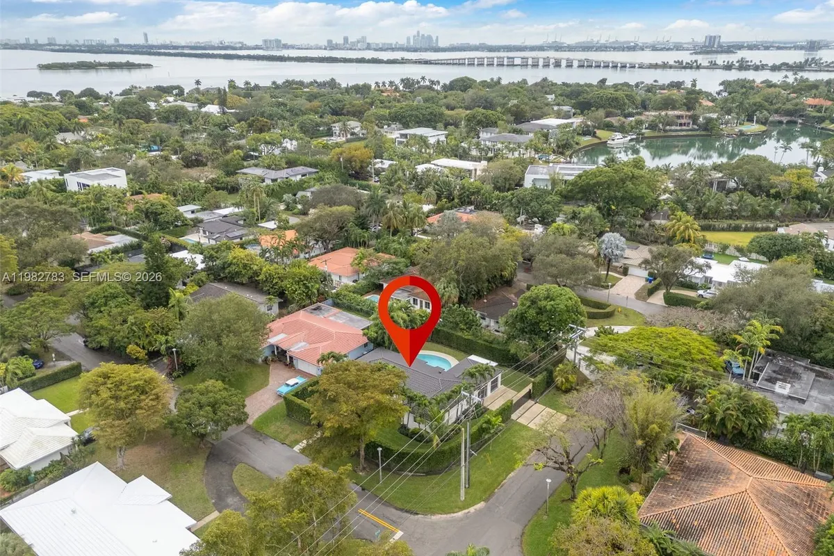 500 NE 51st St, Miami FL 33137