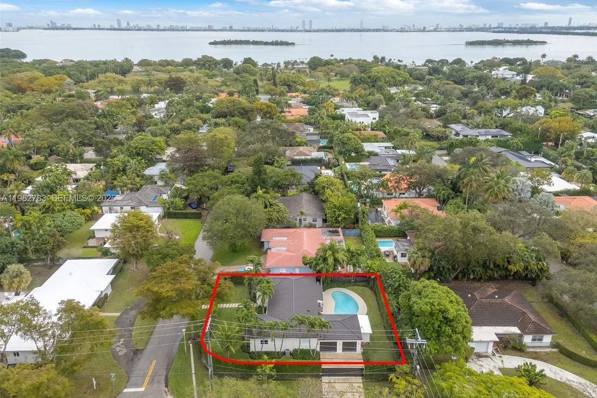 500 NE 51st St, Miami FL 33137