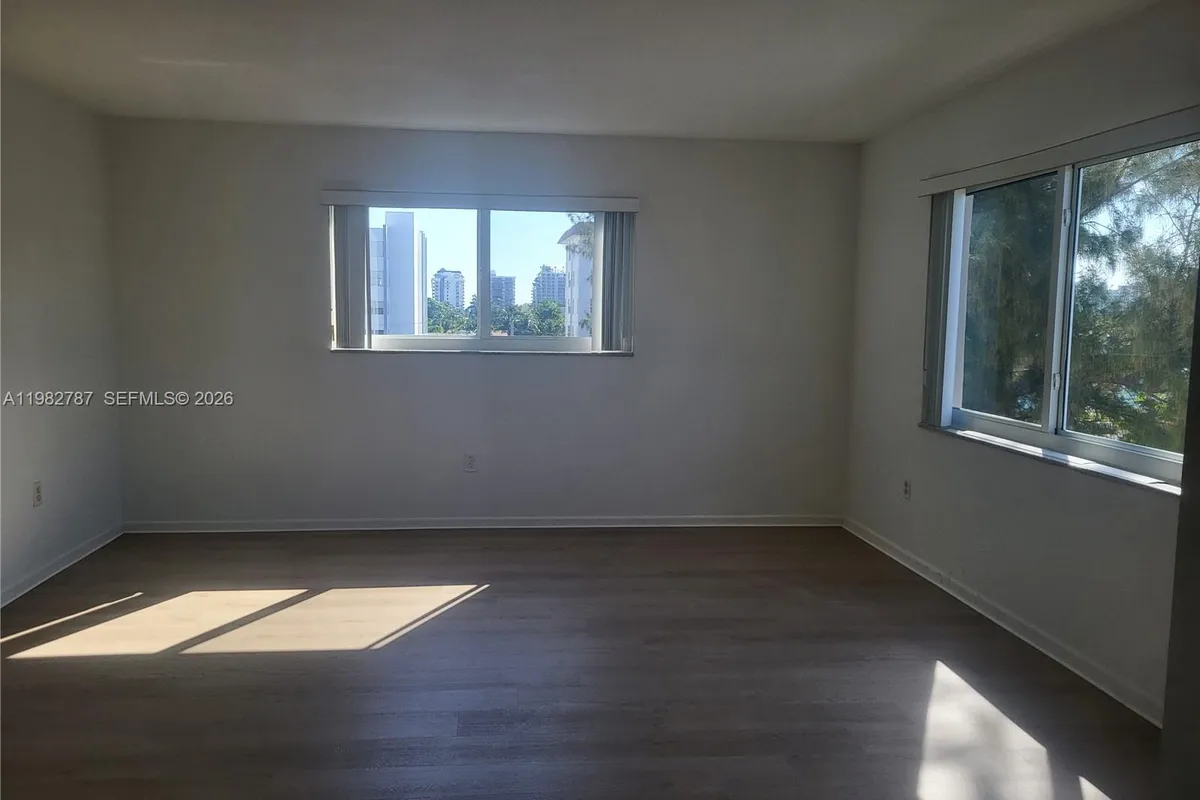 1020 94th St # 503, Bay Harbor Islands FL 33154