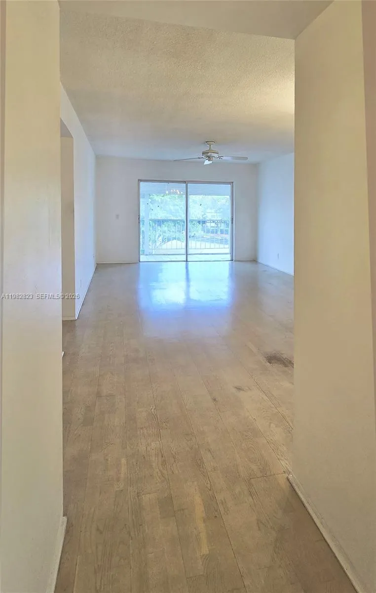 1201 Hillcrest Ct # 302, Hollywood FL 33021