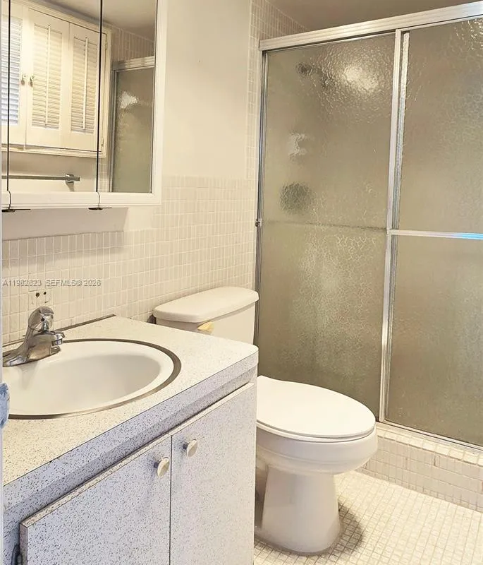 1201 Hillcrest Ct # 302, Hollywood FL 33021