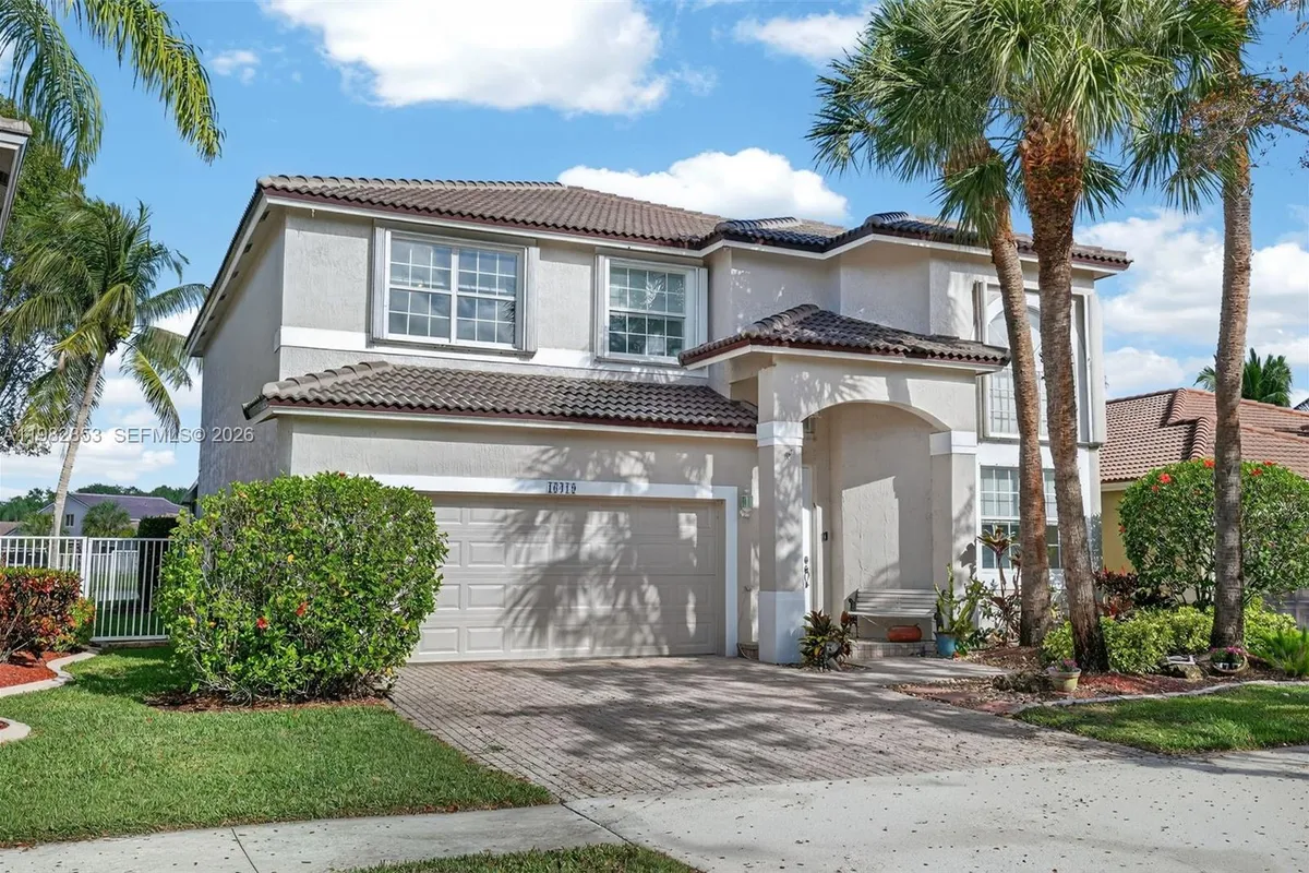 16419 Sapphire Pl, Weston FL 33331