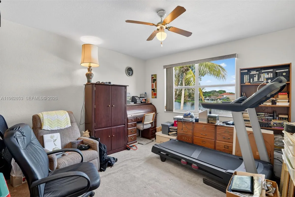 16419 Sapphire Pl, Weston FL 33331