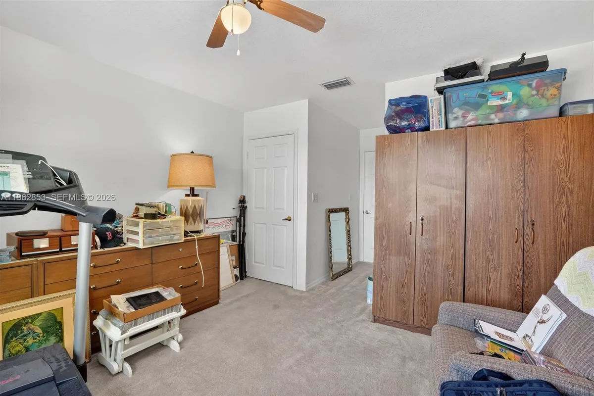 16419 Sapphire Pl, Weston FL 33331