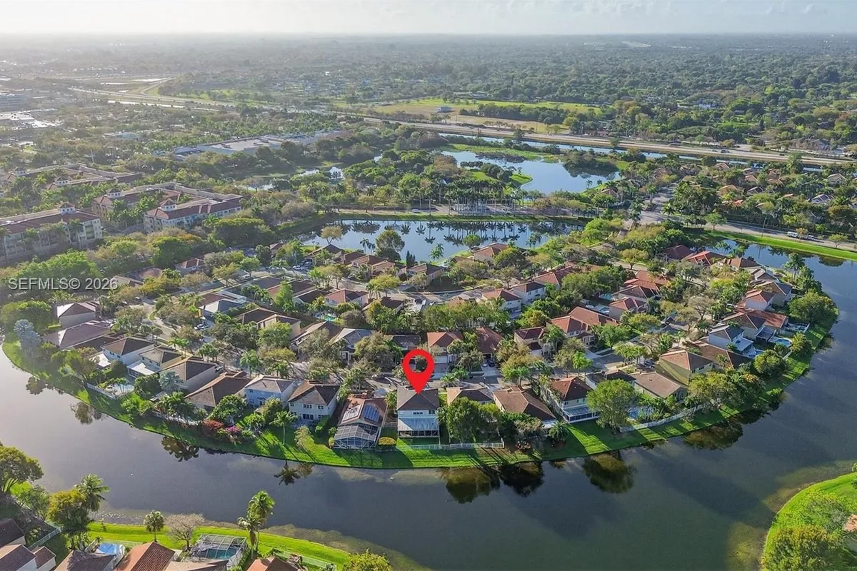 16419 Sapphire Pl, Weston FL 33331