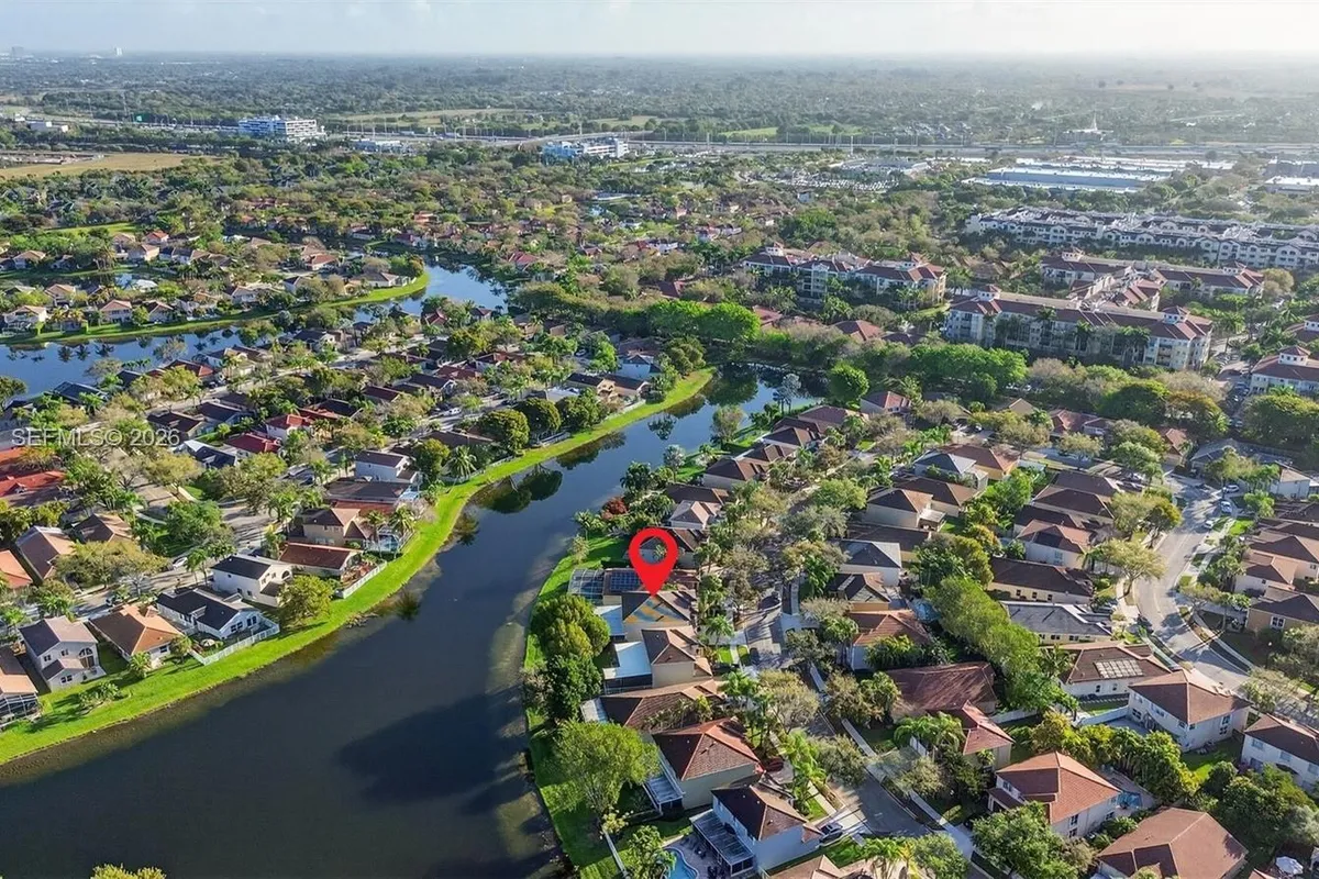 16419 Sapphire Pl, Weston FL 33331