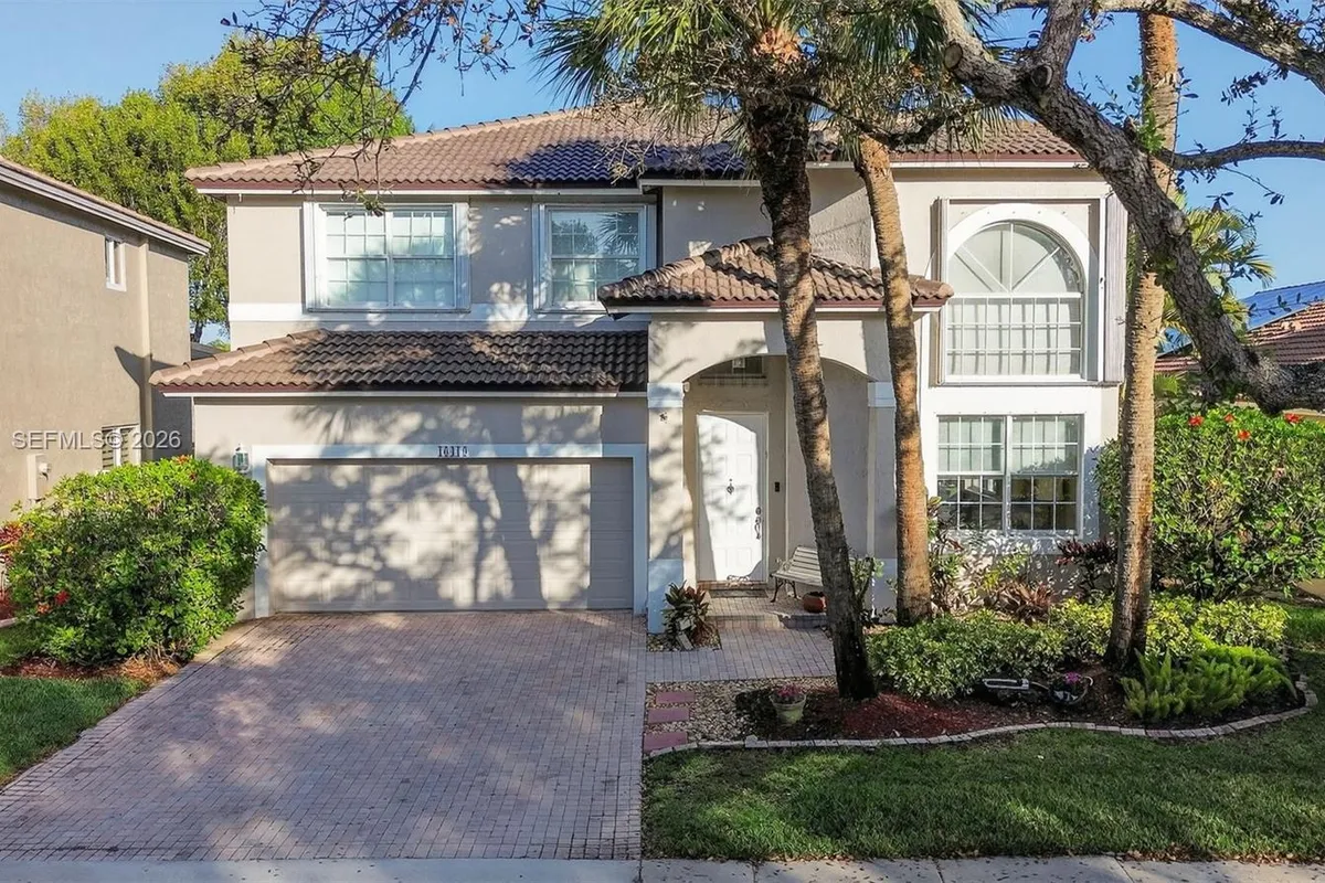 16419 Sapphire Pl, Weston FL 33331