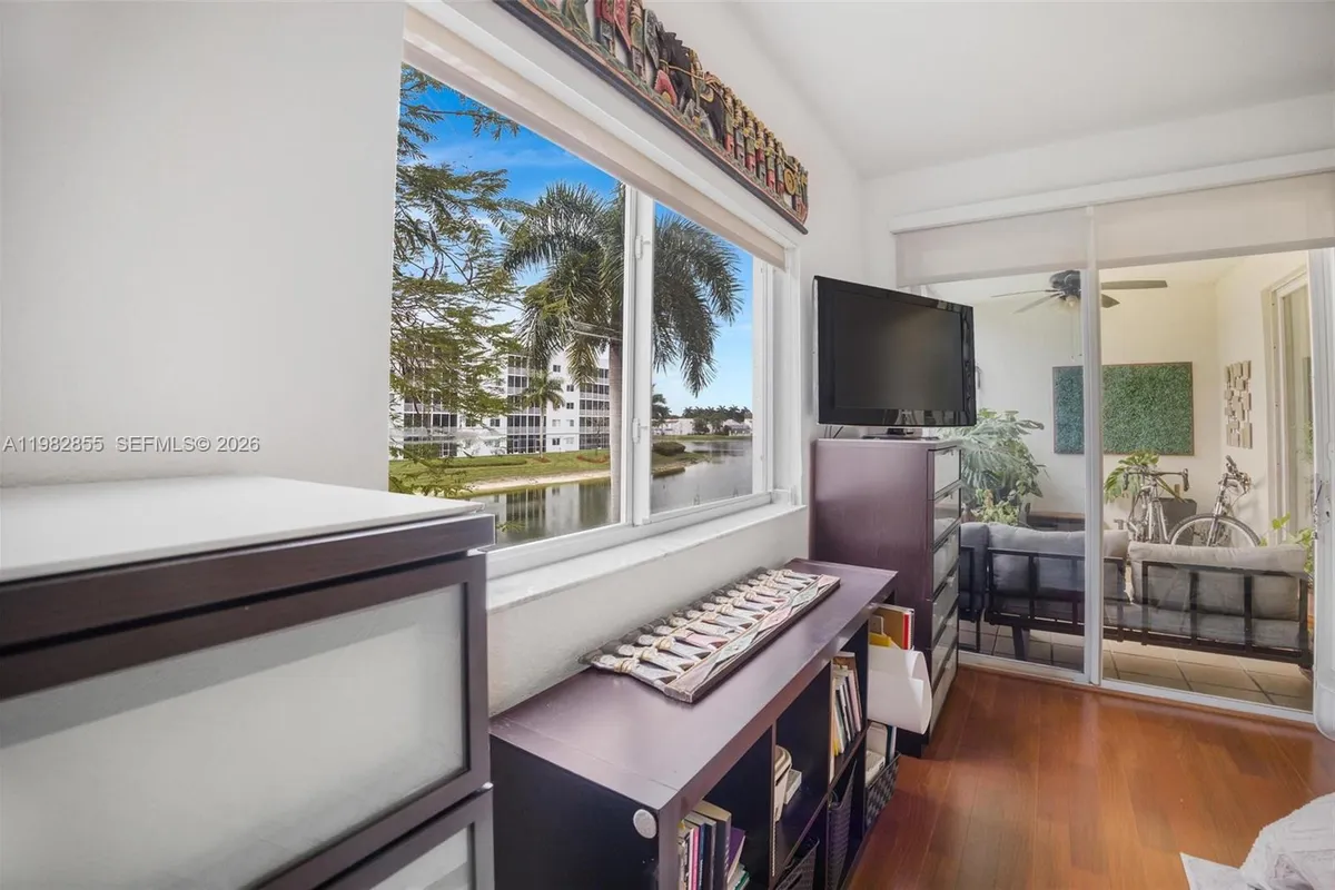 10720 NW 66th St # 202, Doral FL 33178