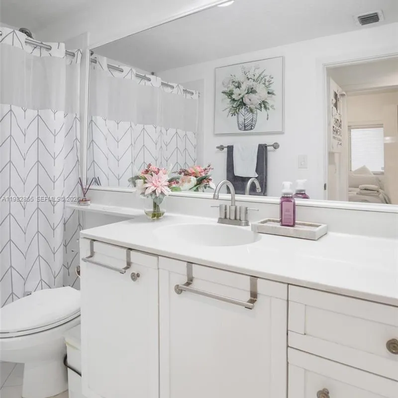 10720 NW 66th St # 202, Doral FL 33178