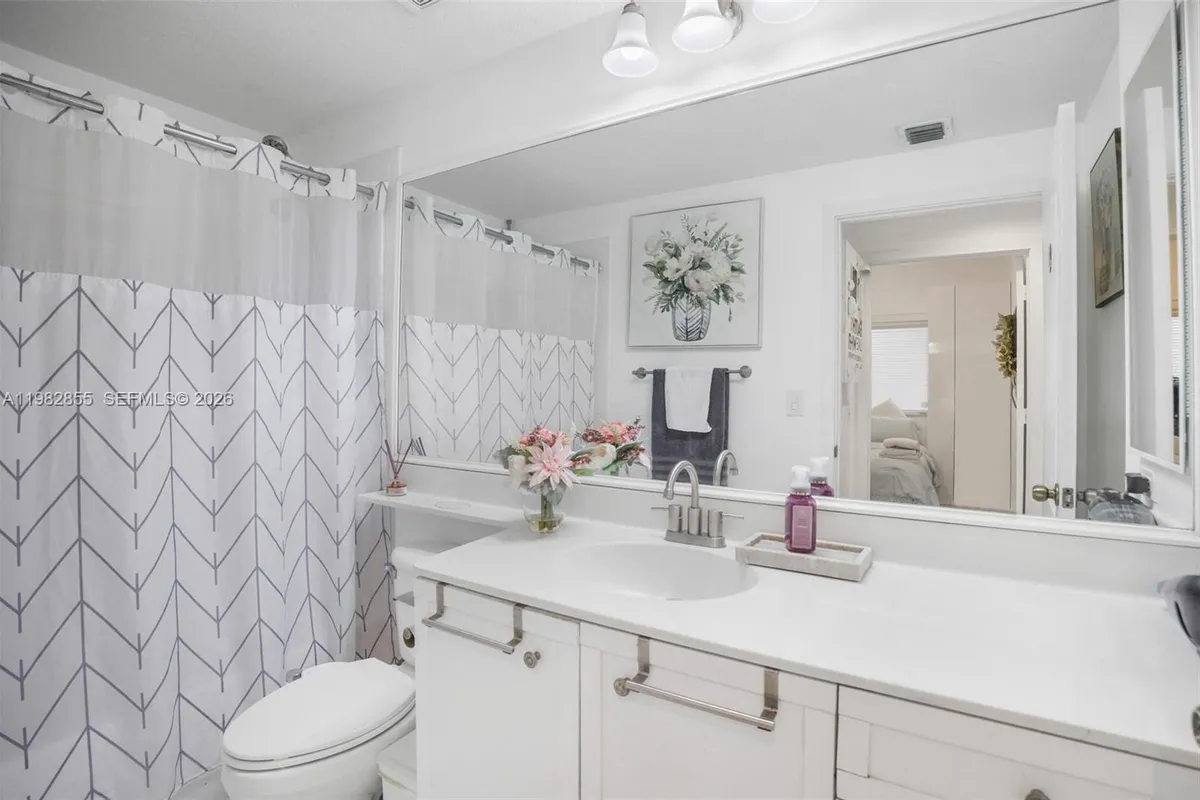 10720 NW 66th St # 202, Doral FL 33178