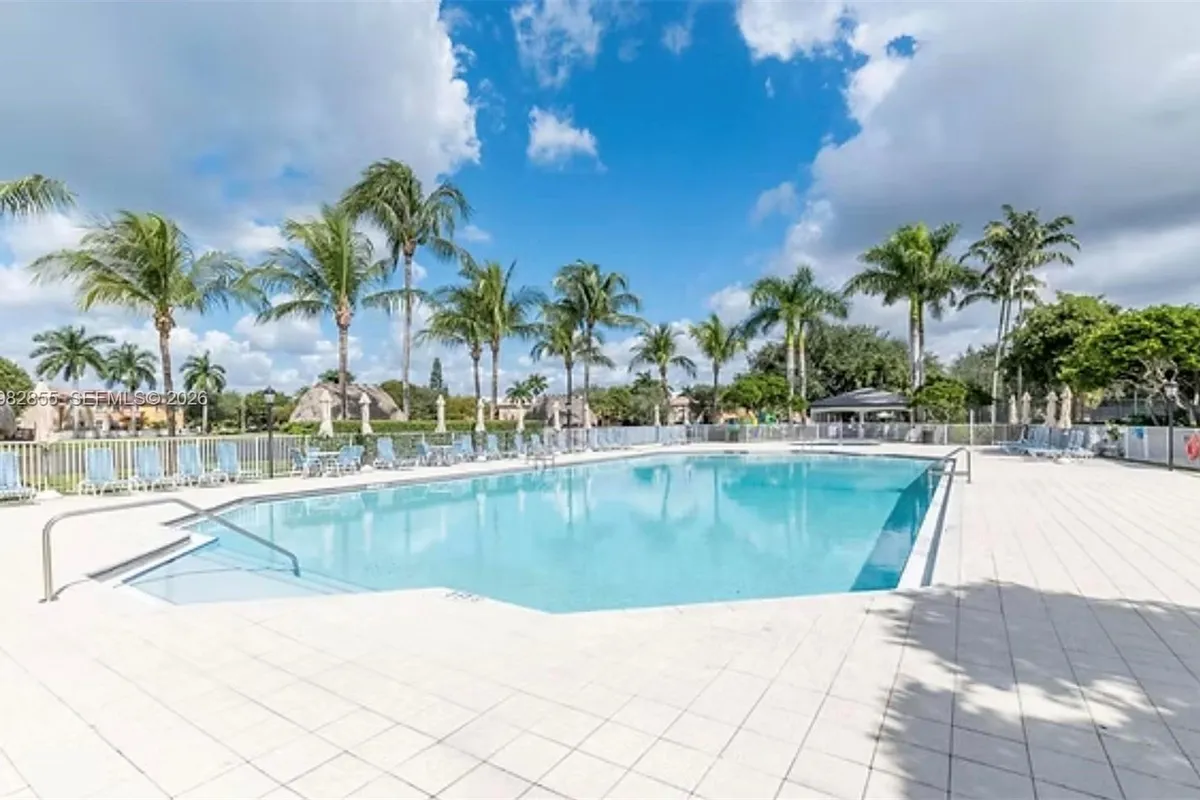 10720 NW 66th St # 202, Doral FL 33178