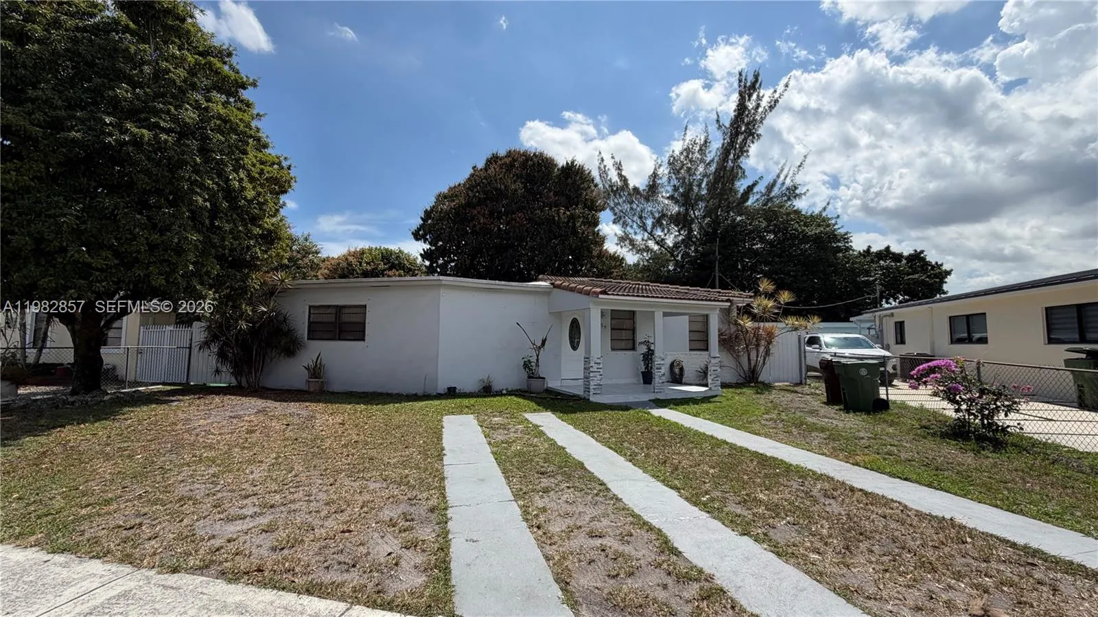 250 E 60th St, Hialeah FL 33013