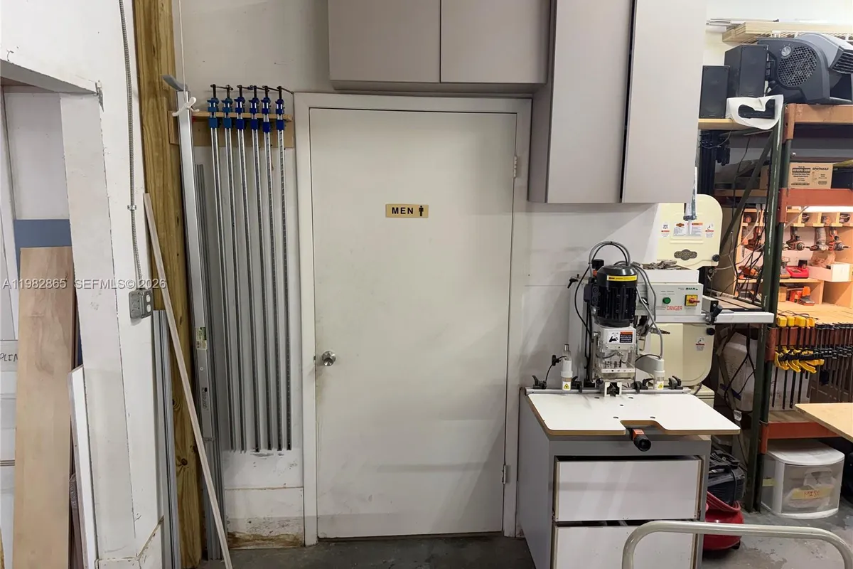 2016 NW 55th Ave, Margate FL 33063