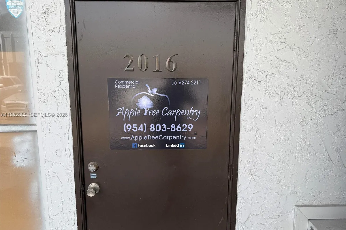 2016 NW 55th Ave, Margate FL 33063