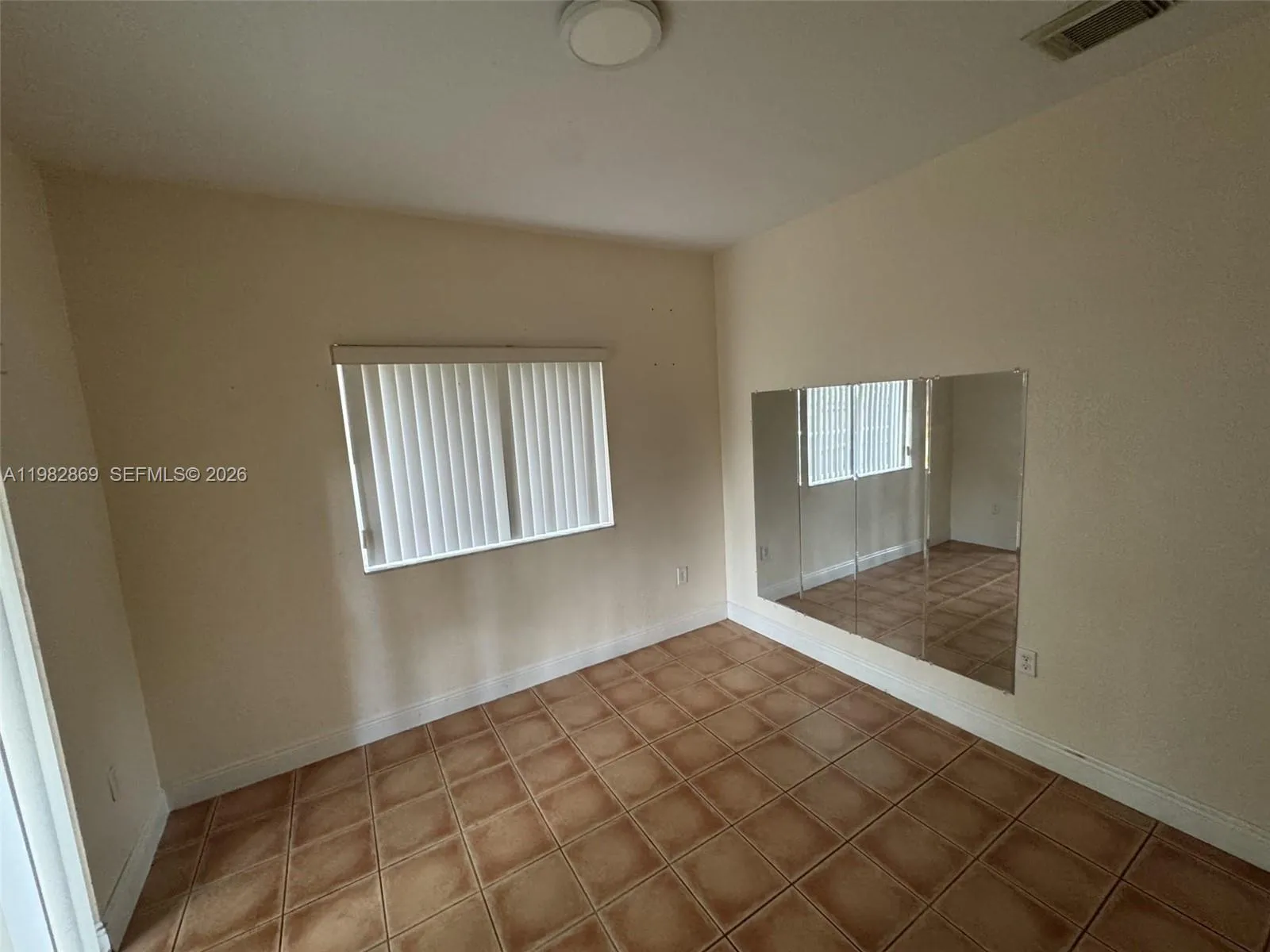 3520 NE 3rd Dr, Homestead FL 33033