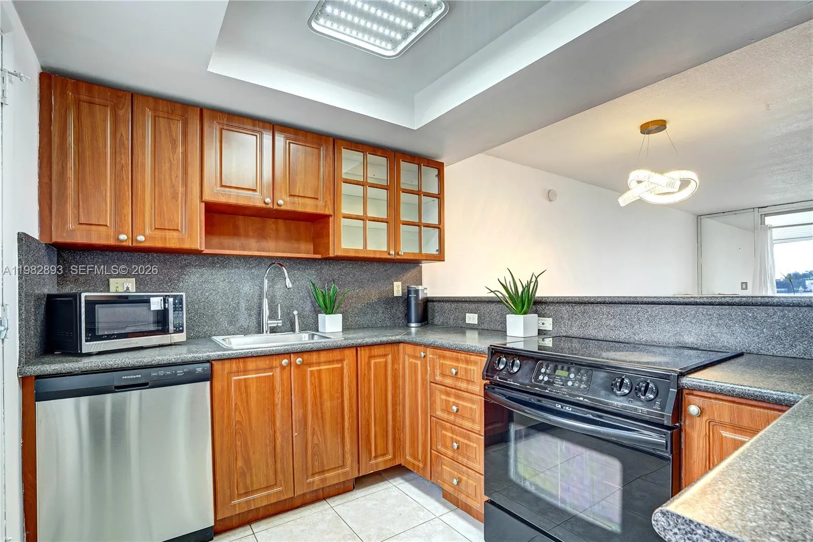 3020 Marcos Dr # S108, Aventura FL 33160