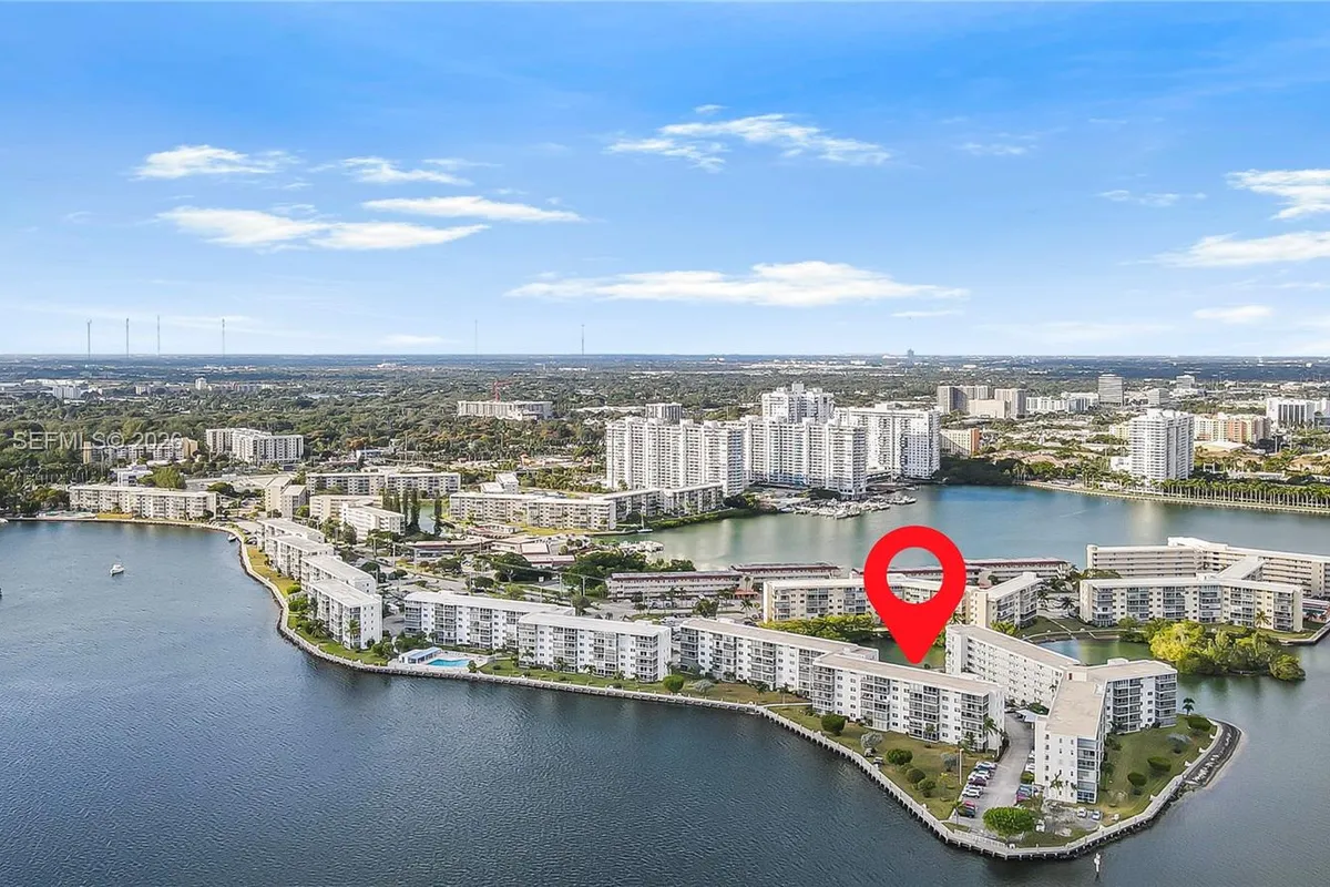 3020 Marcos Dr # S108, Aventura FL 33160