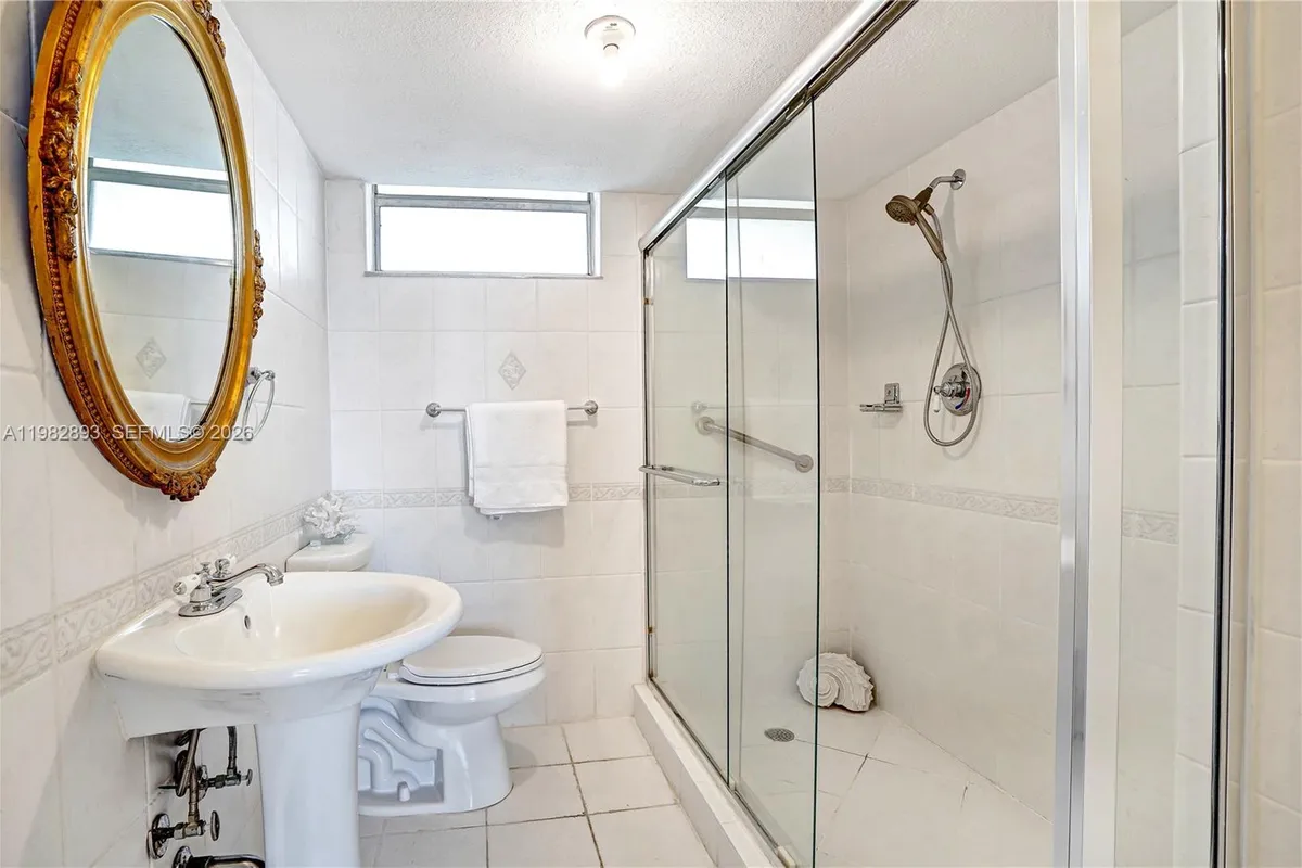 3020 Marcos Dr # S108, Aventura FL 33160