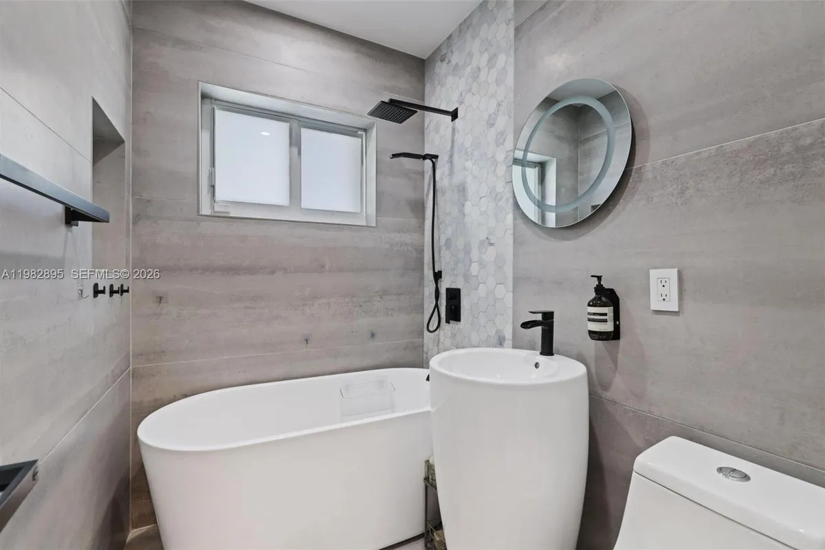 5830 SW 51st Ter, Miami FL 33155