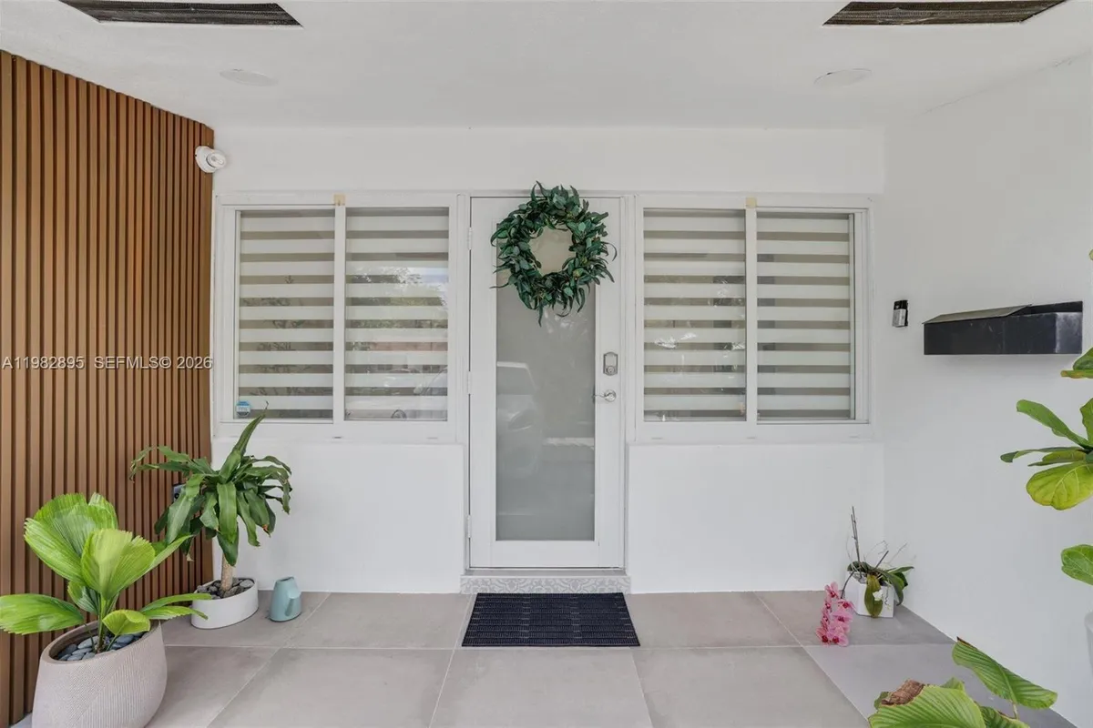 5830 SW 51st Ter, Miami FL 33155