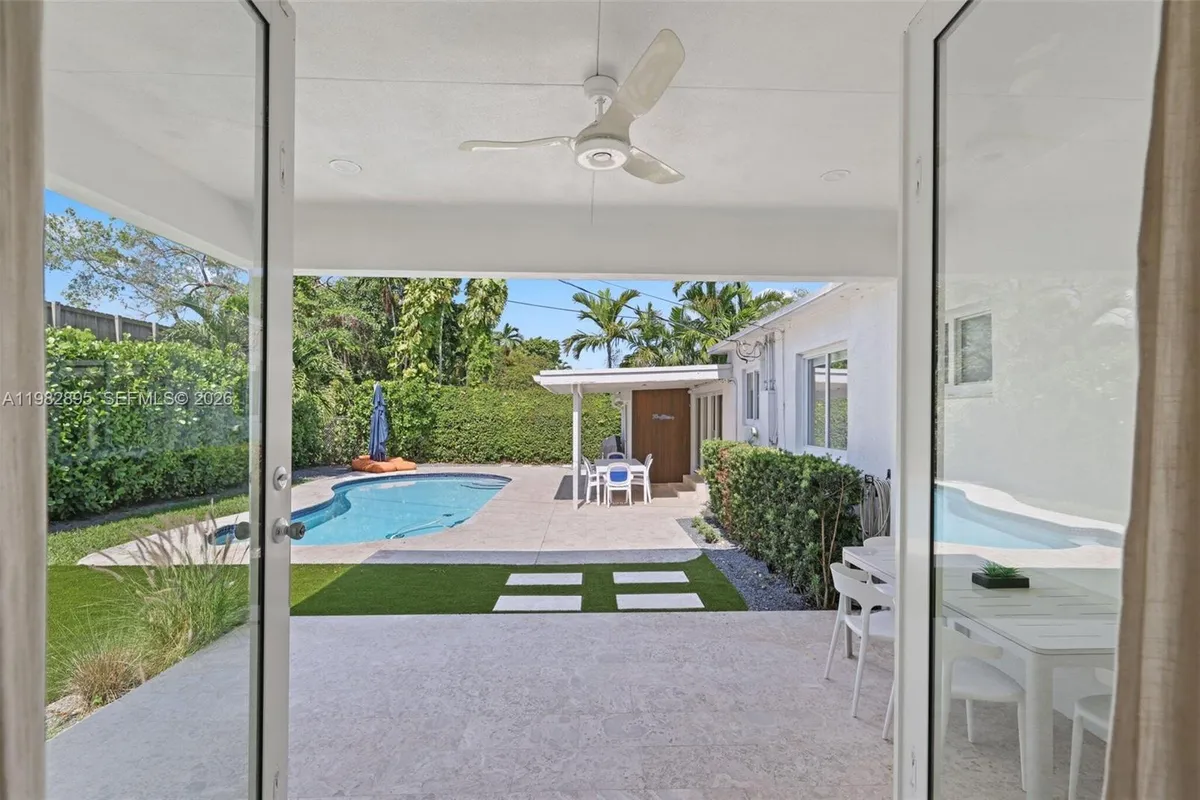 5830 SW 51st Ter, Miami FL 33155