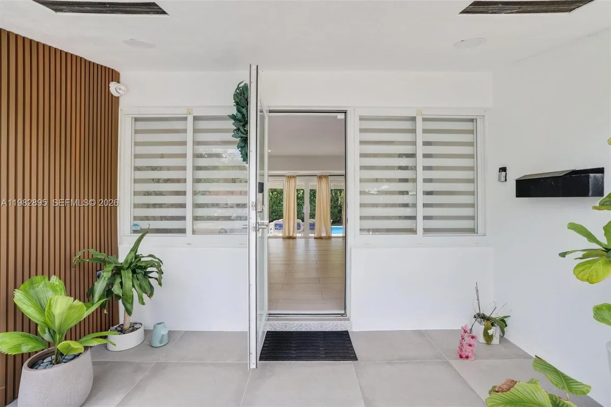 5830 SW 51st Ter, Miami FL 33155