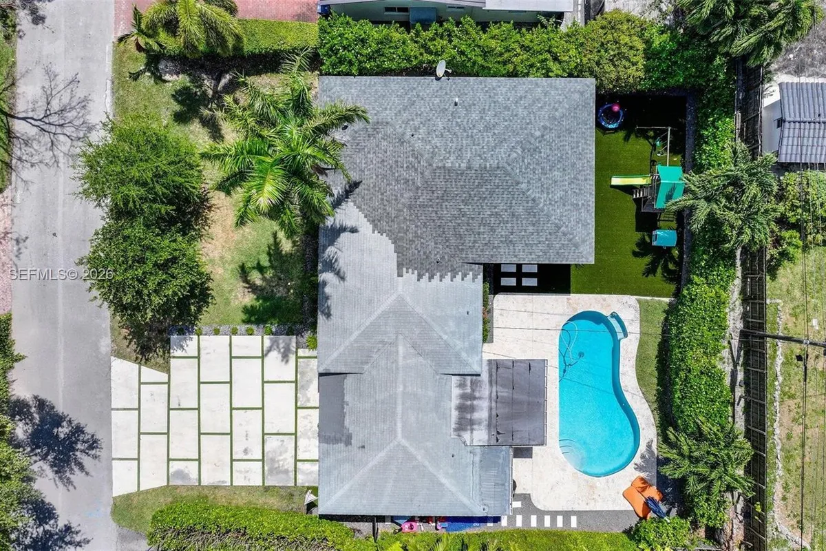 5830 SW 51st Ter, Miami FL 33155