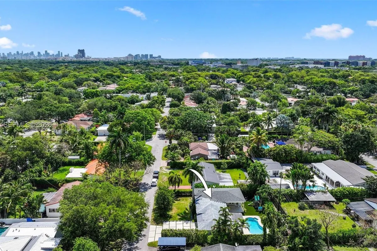 5830 SW 51st Ter, Miami FL 33155