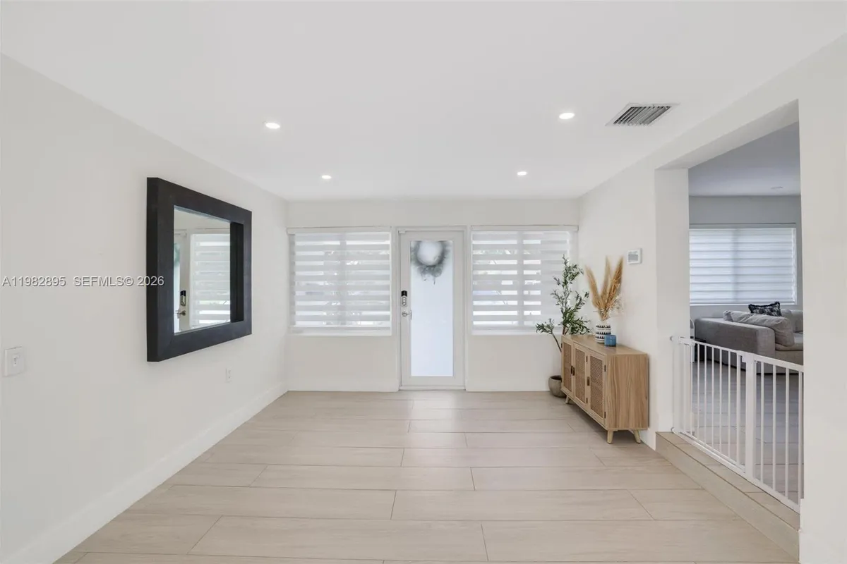 5830 SW 51st Ter, Miami FL 33155