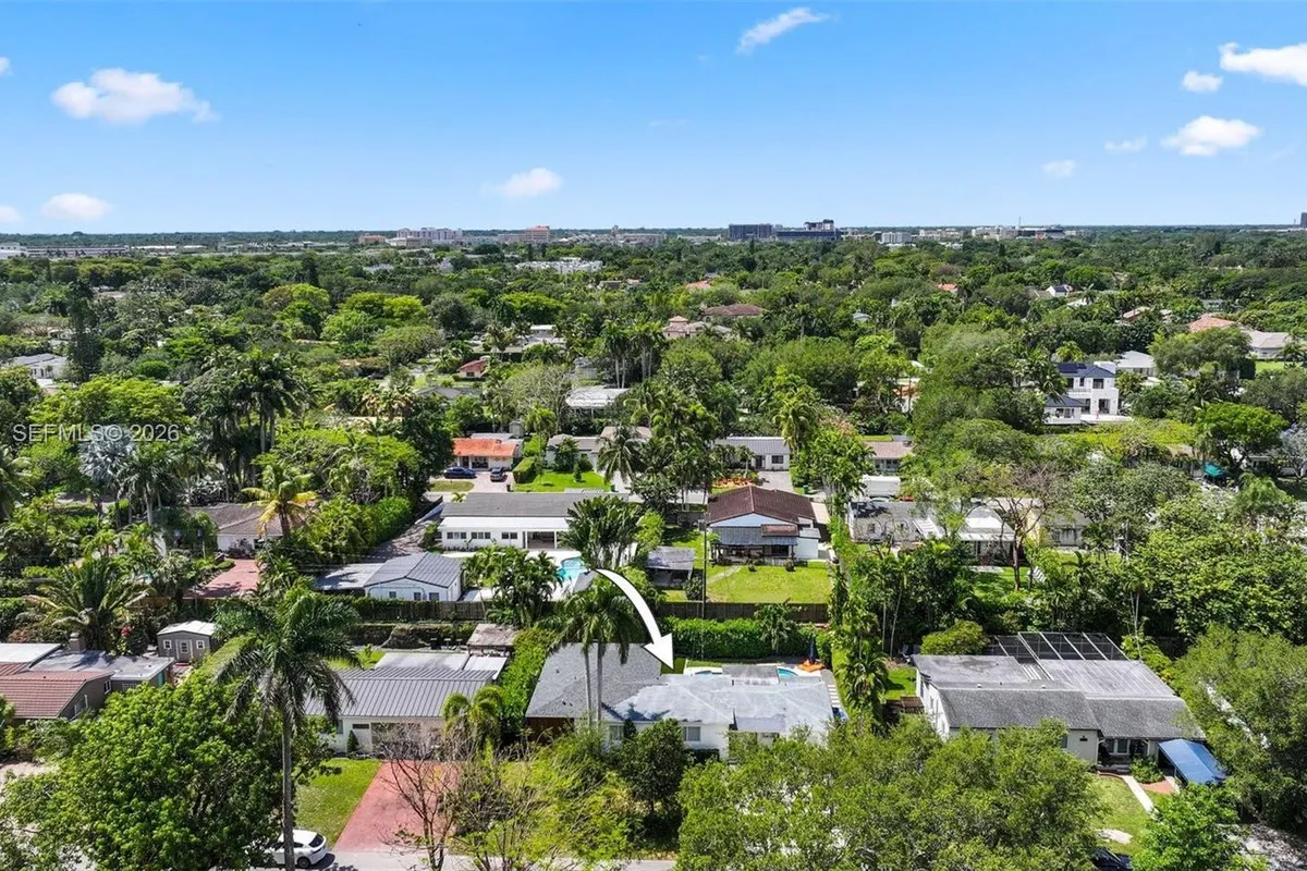 5830 SW 51st Ter, Miami FL 33155