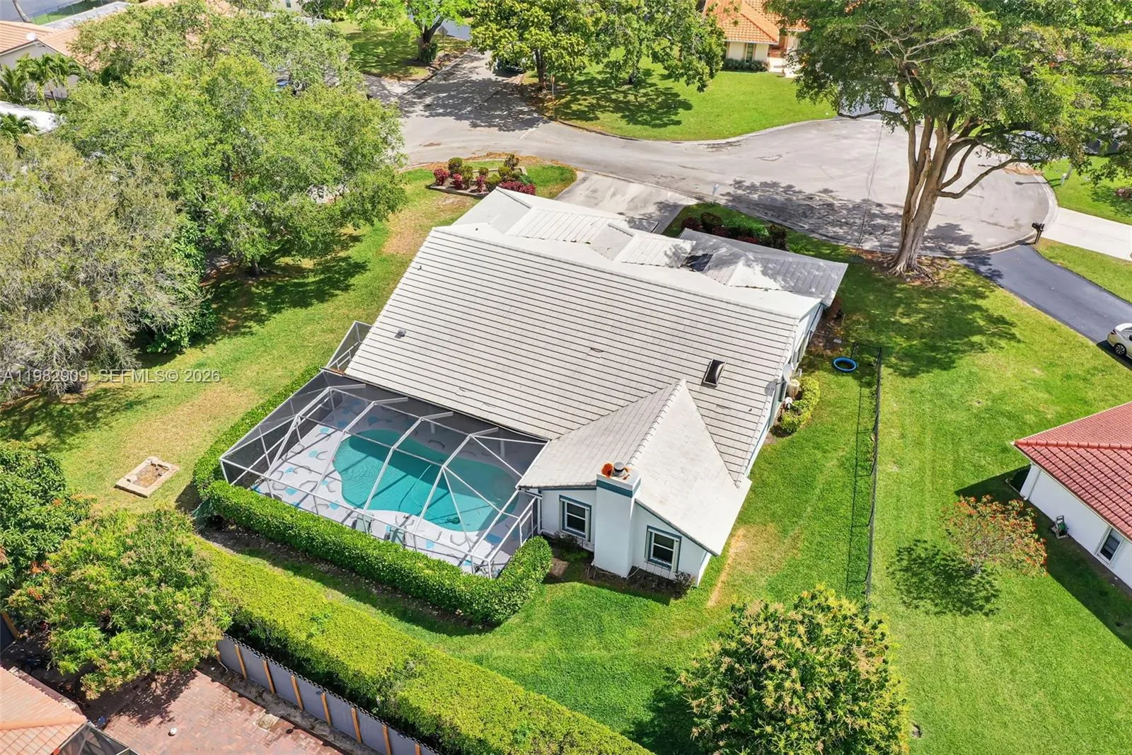 106 SW 85th Ter, Coral Springs FL 33071