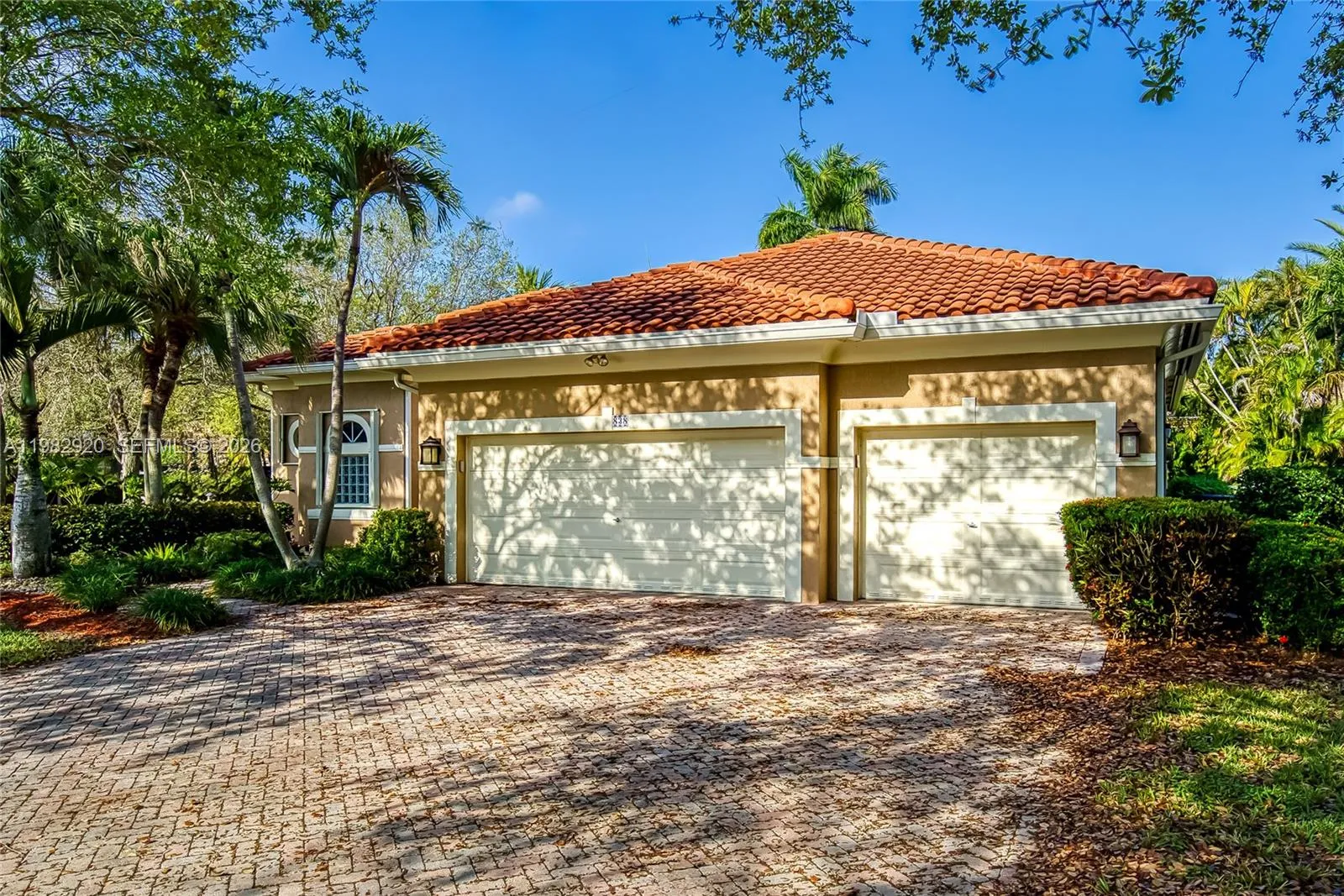 838 NW 123rd Dr, Coral Springs FL 33071