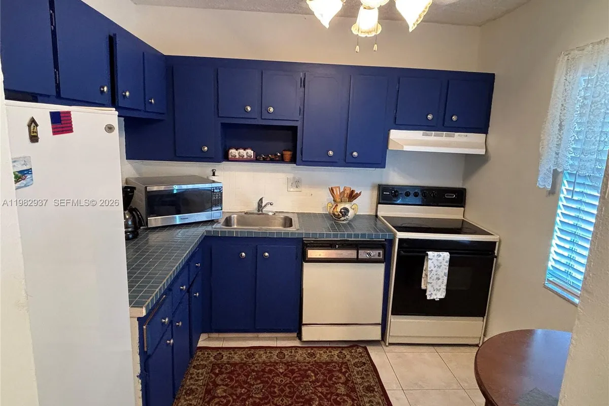 601 NW 80th Ave # 207, Margate FL 33063