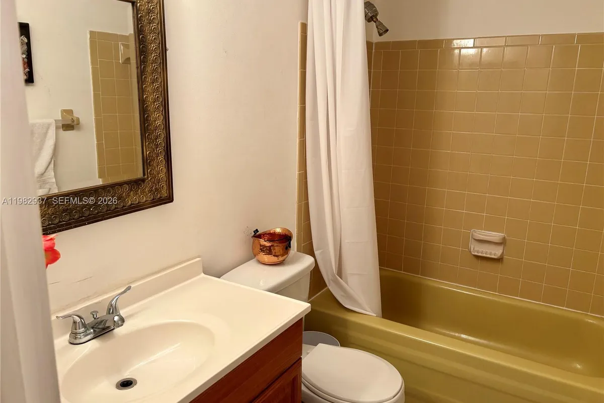 601 NW 80th Ave # 207, Margate FL 33063