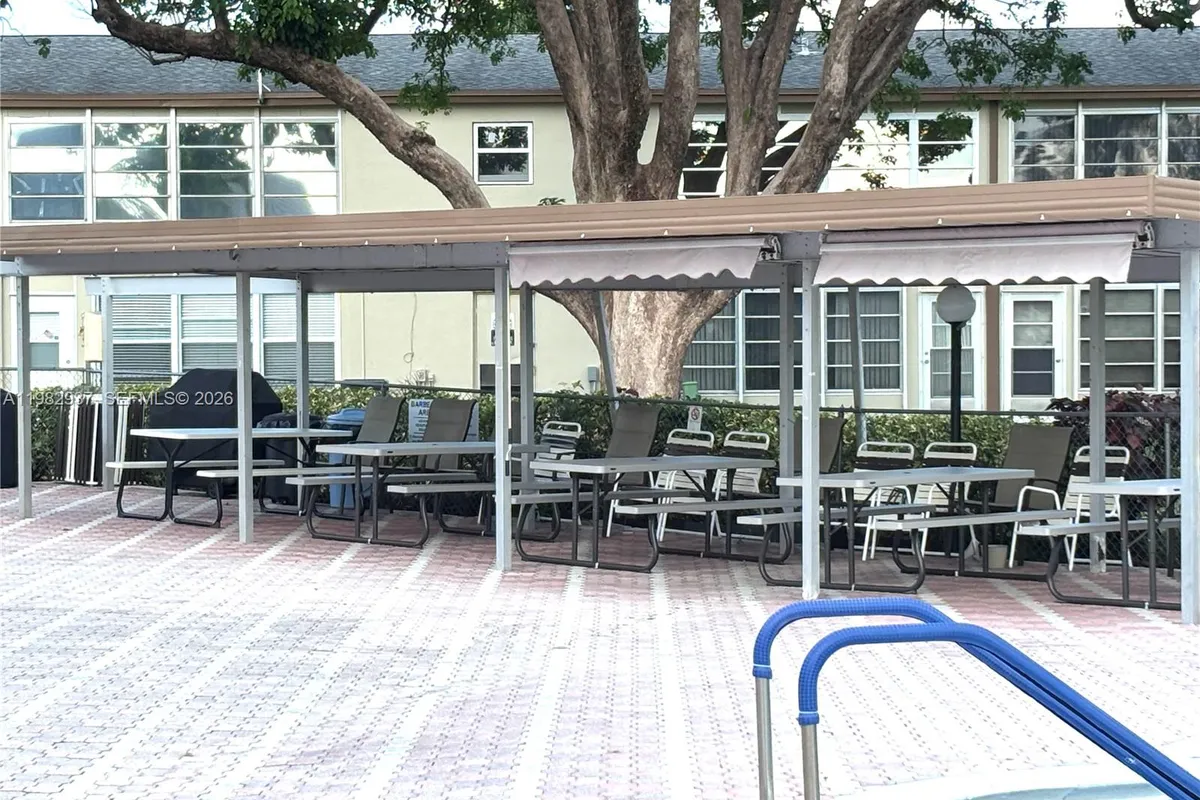 601 NW 80th Ave # 207, Margate FL 33063