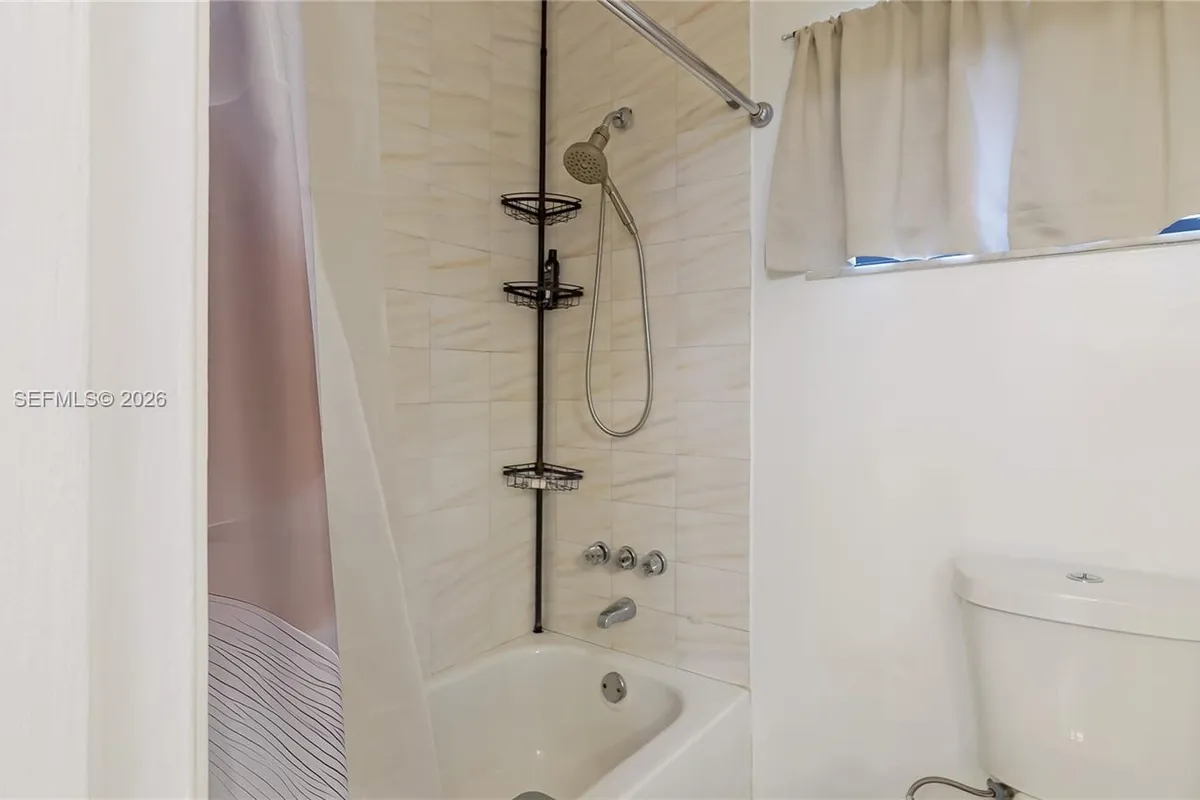 11524 Terra Bella Blvd, Plantation FL 33325