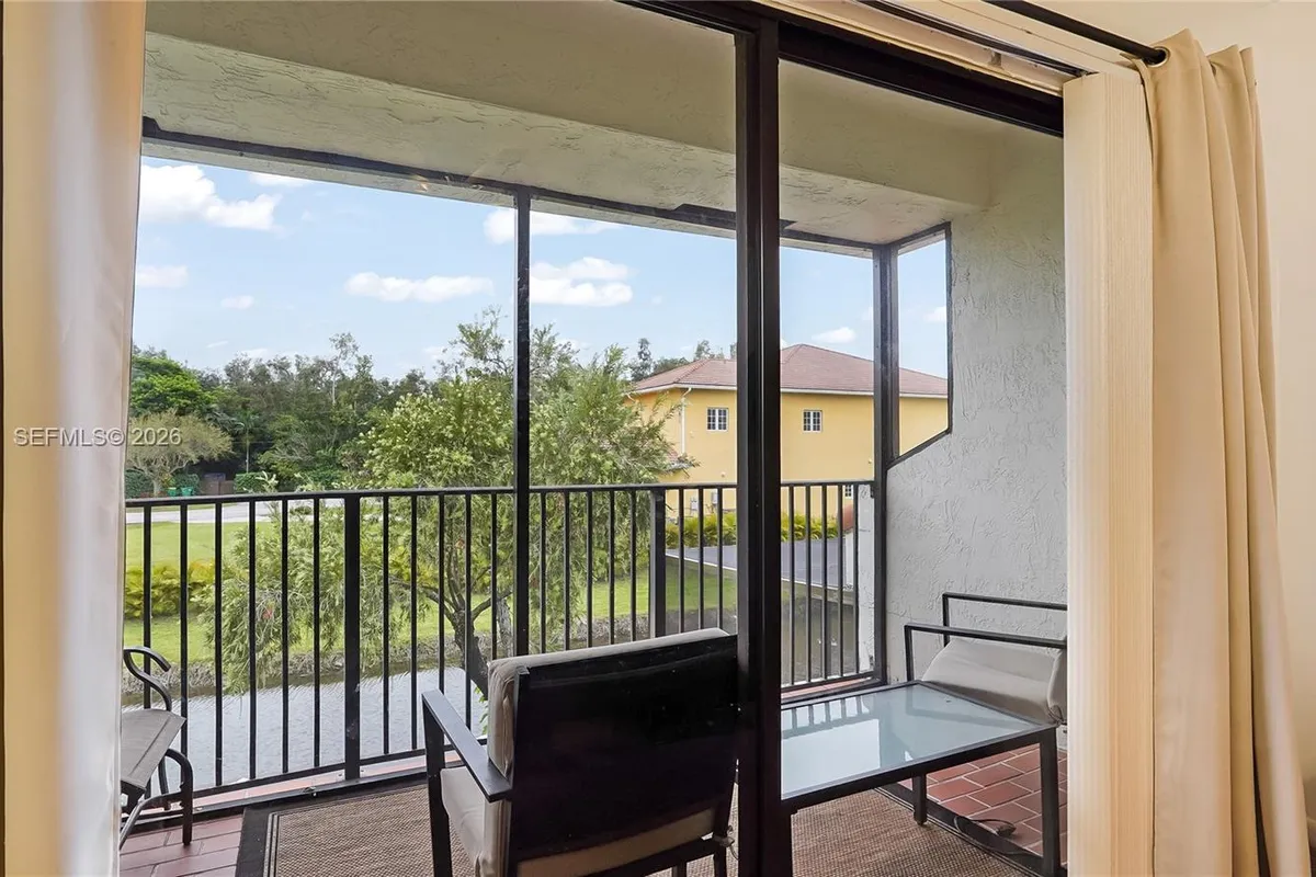 11524 Terra Bella Blvd, Plantation FL 33325