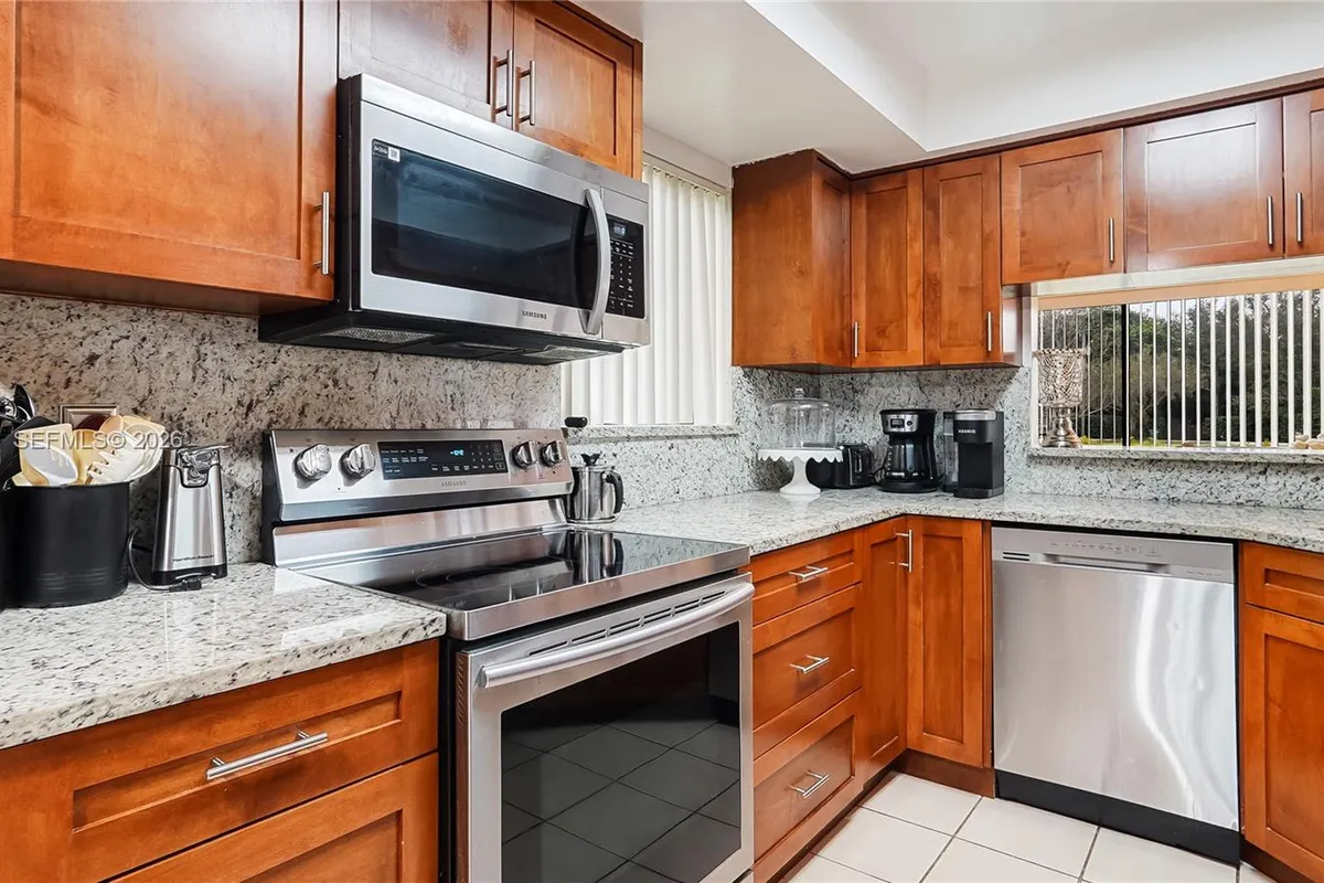 11524 Terra Bella Blvd, Plantation FL 33325