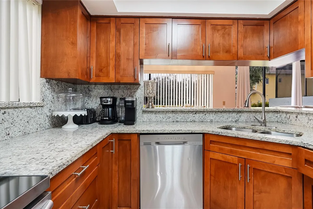 11524 Terra Bella Blvd, Plantation FL 33325