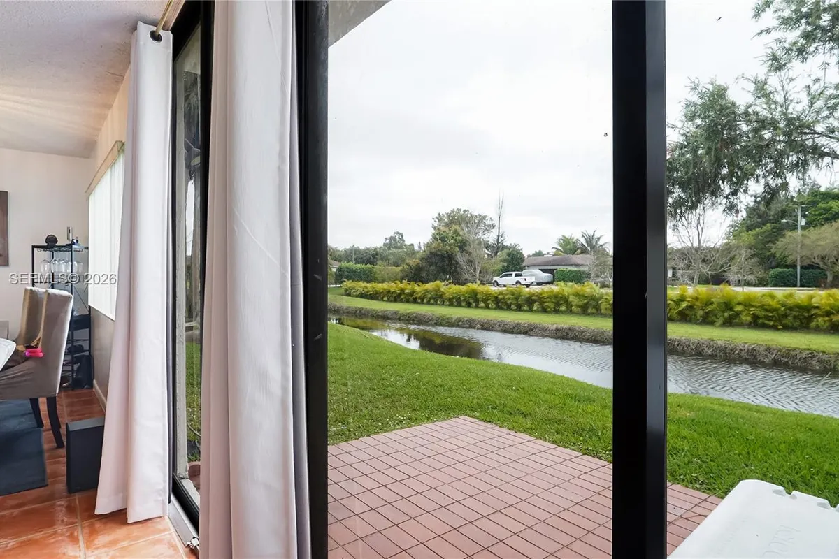 11524 Terra Bella Blvd, Plantation FL 33325