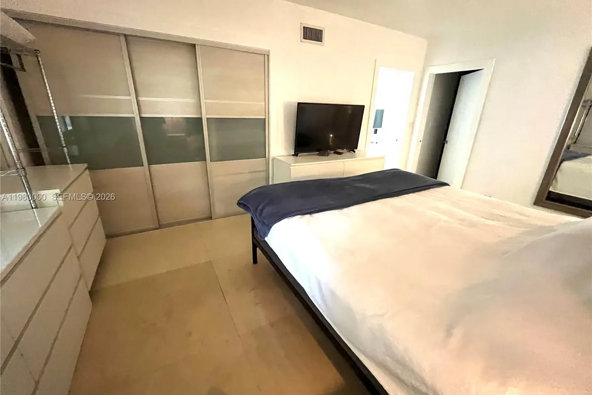 10190 Collins Ave # 106, Bal Harbour FL 33154