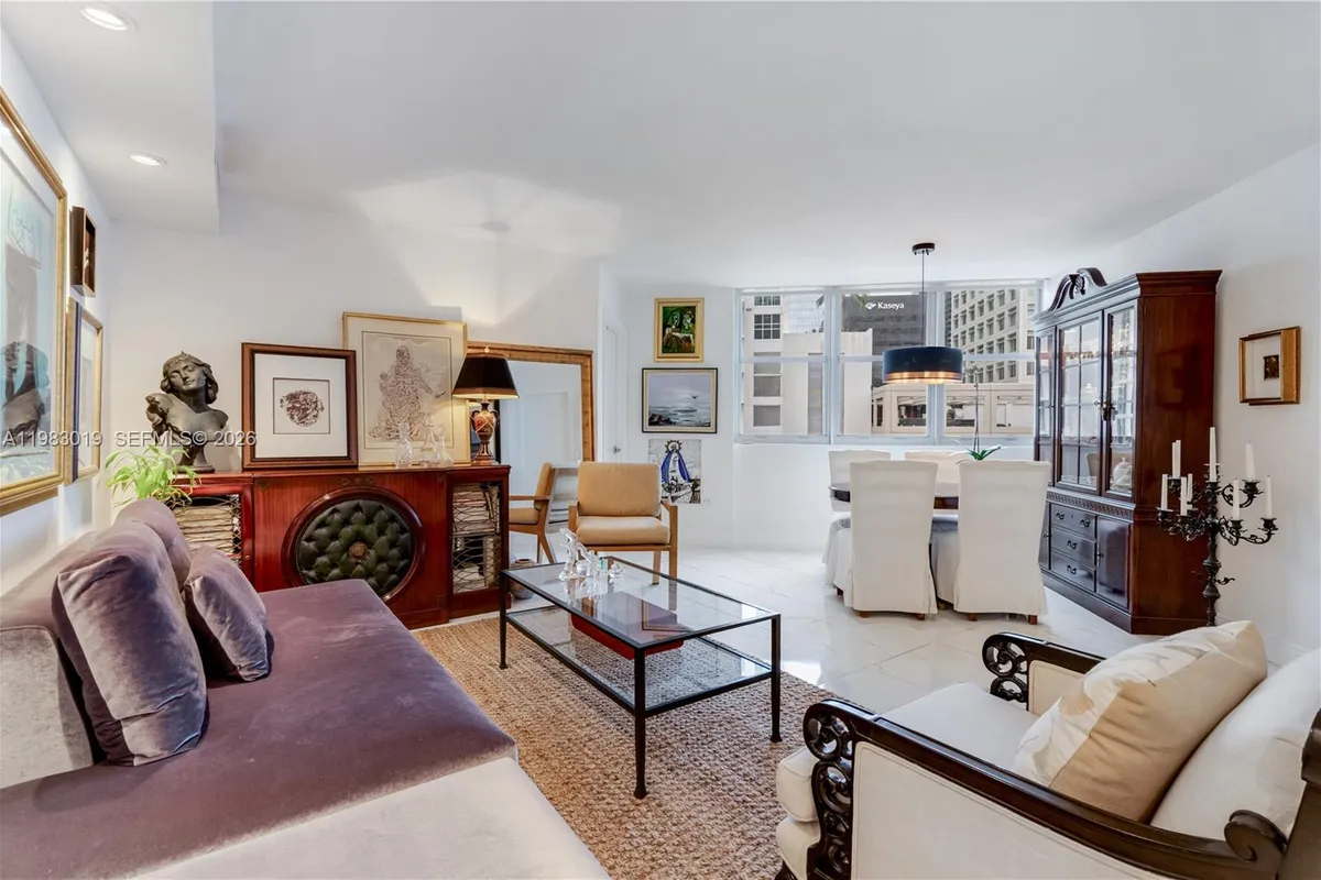 825 Brickell Bay Dr # 850, Miami FL 33131