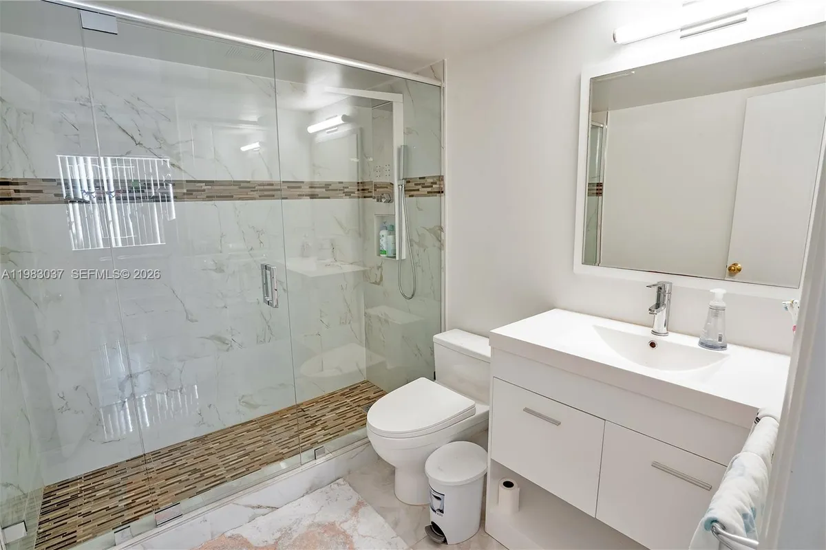 2421 NE 10th St # 153, Hallandale Beach FL 33009