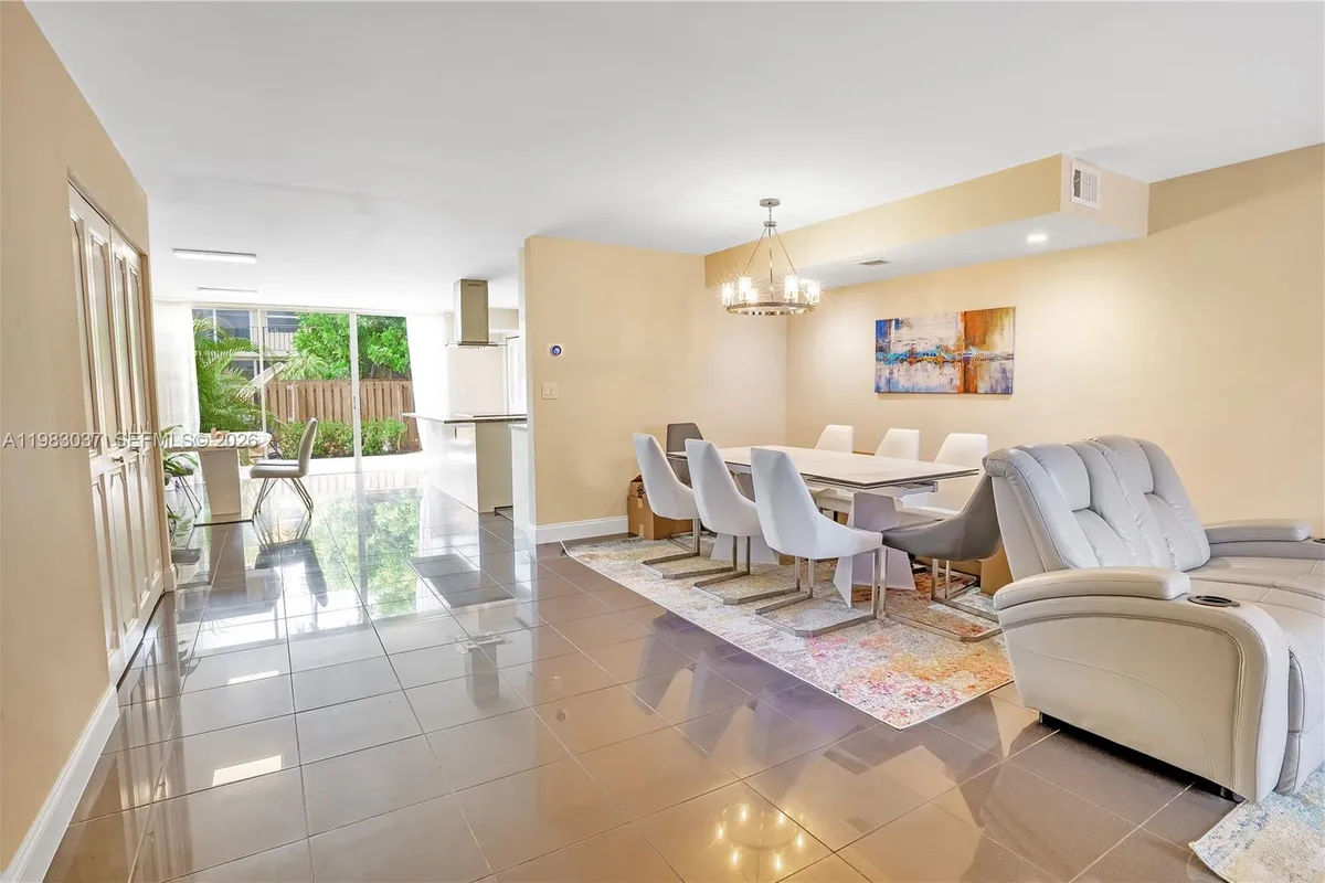 2421 NE 10th St # 153, Hallandale Beach FL 33009